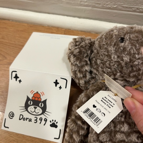 Jellycat Authentic Bashful Luxe Bunny “Pine” – New –Holiday Gift - Picture 4 of 4